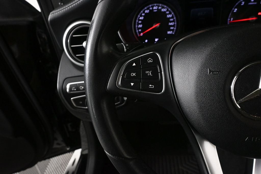 Used 2017  Mercedes-Benz GLC 300 image 11