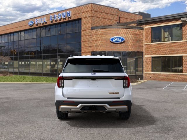 New 2027 Star White Metallic Tri-Coat Ford Tremor image 30