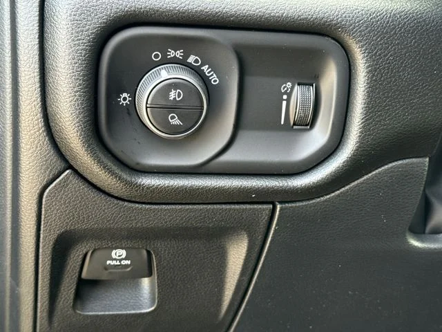 2026 RAM 1500 Express - Photo 22