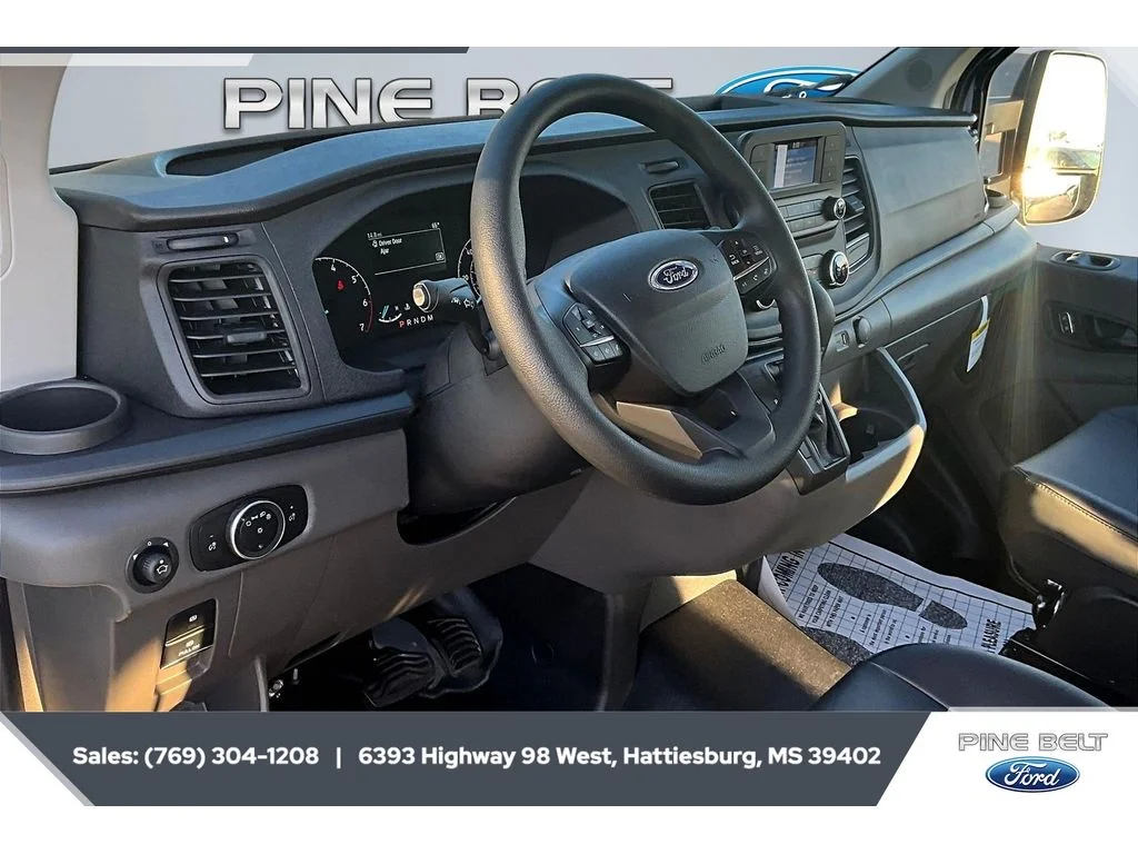 2025 Ford Transit Van Base - Photo 8