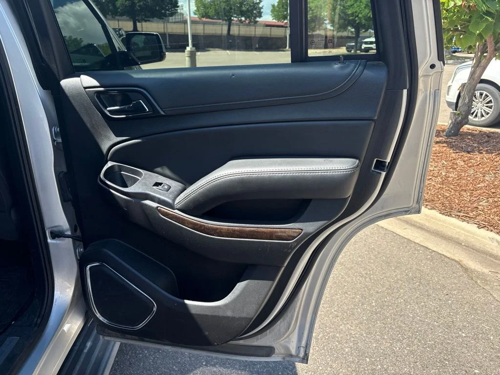 Used 2016 Silver Chevrolet LT image 27