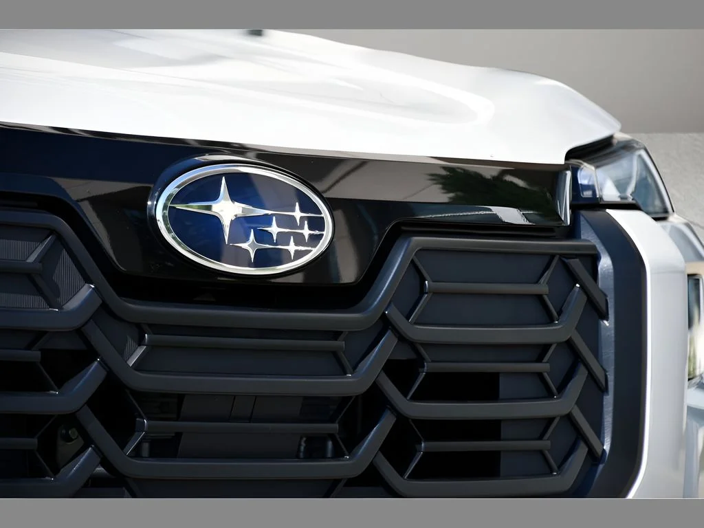 New 2026 CRYSTAL WHITE PEARL Subaru Premium image 10