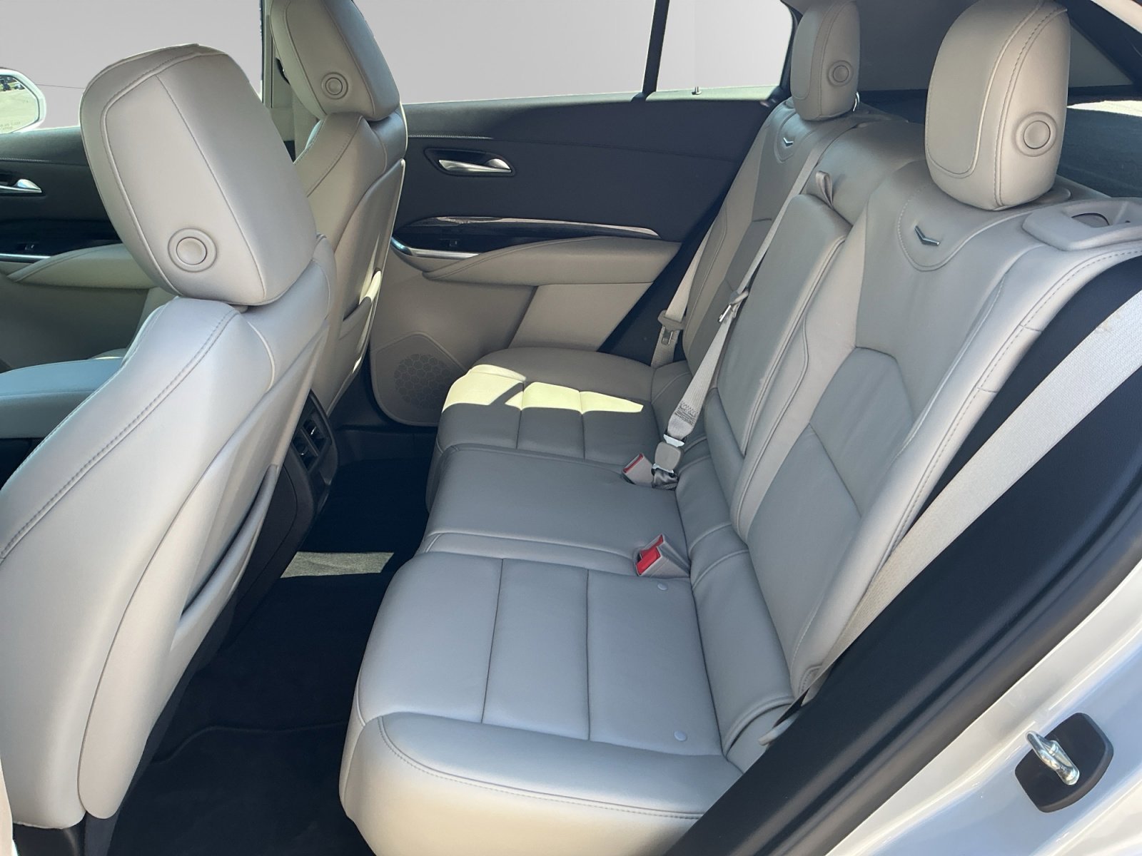 Used 2020 Radiant Silver Metallic Cadillac FWD Premium Luxury image 13
