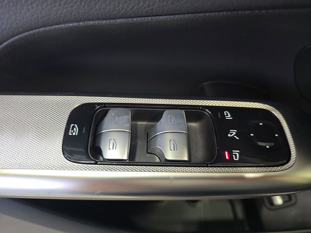 Certified Used 2026 Black Mercedes-Benz GLC 300 image 27