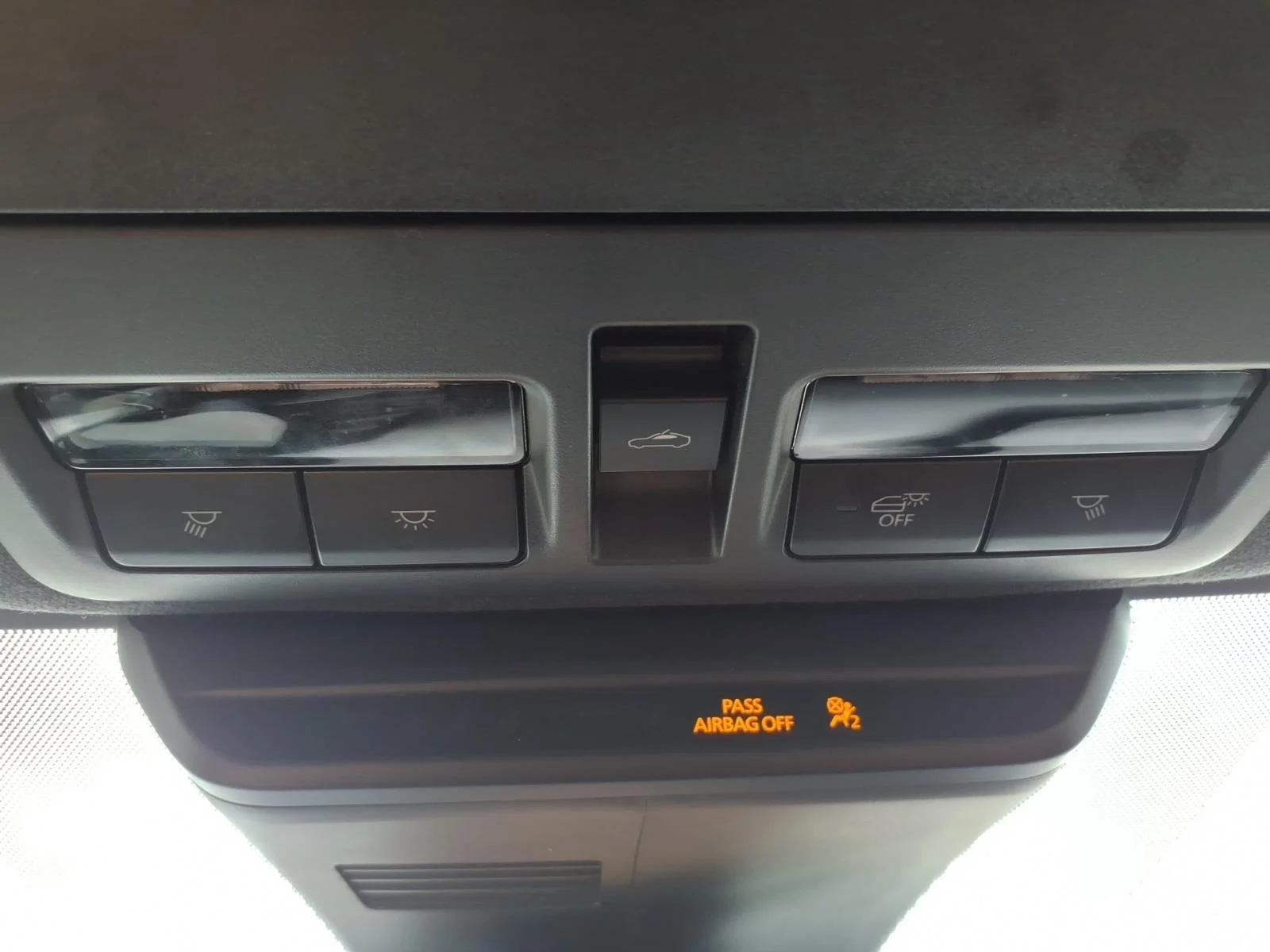 Used 2022 Polymetal Gray Metallic Mazda Carbon Edition image 19