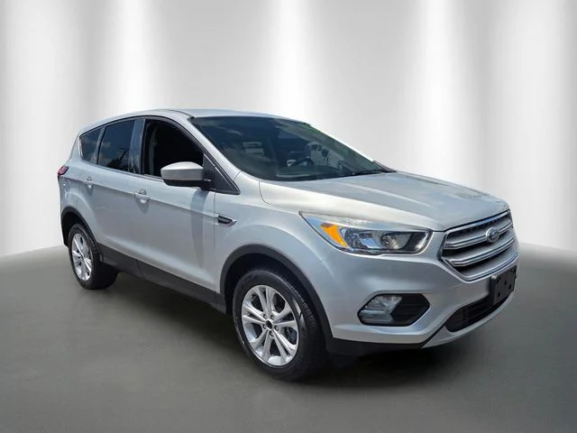 Certified Used 2019 Ingot Silver Ford SE image 7