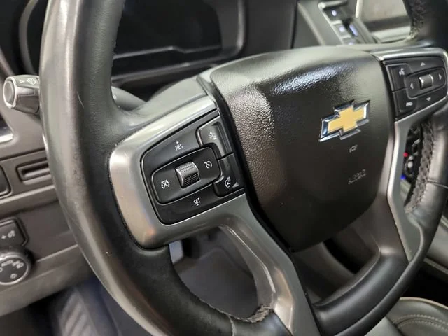 Used 2023 SUMMIT WHITE Chevrolet Premier image 32