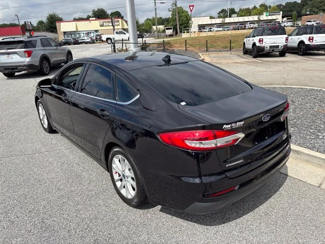 Used 2019 Black Ford SE image 6