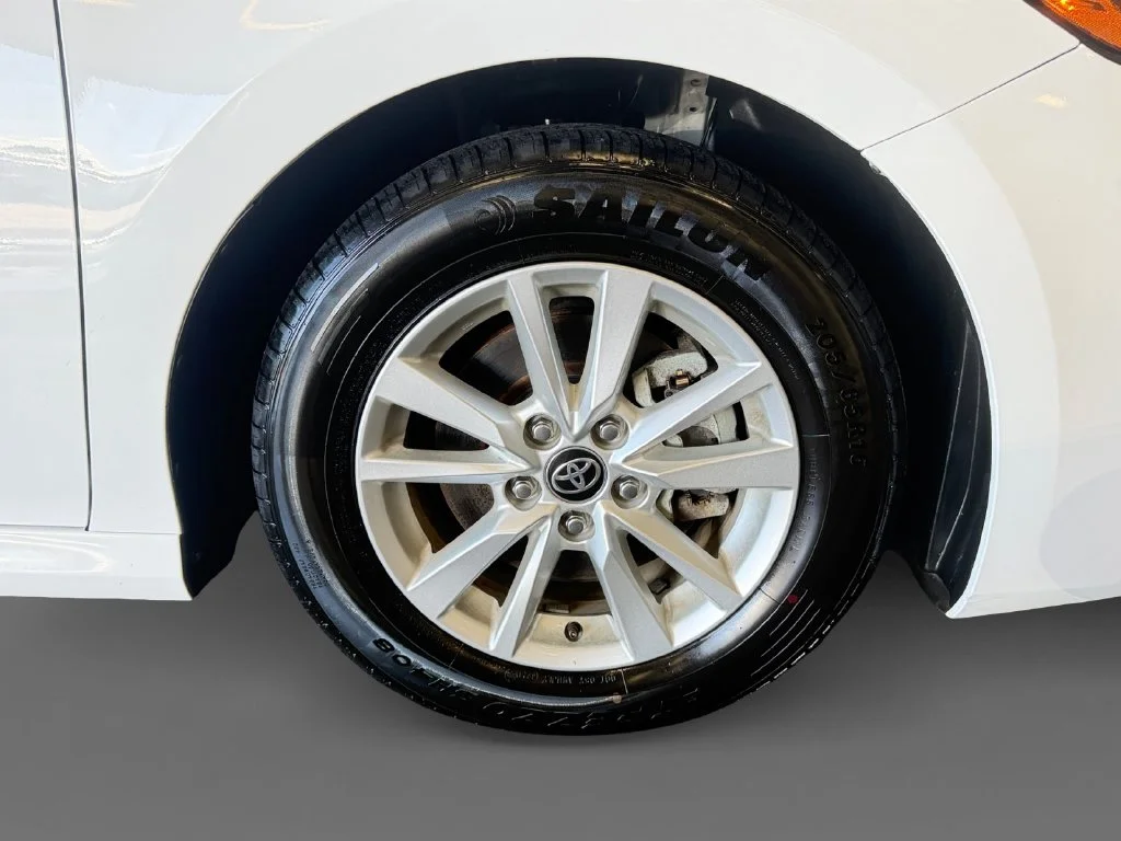 Used 2025 White Toyota LE image 9