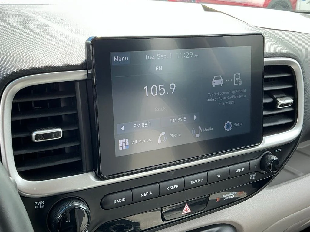 Used 2025 Blue Hyundai SEL image 33