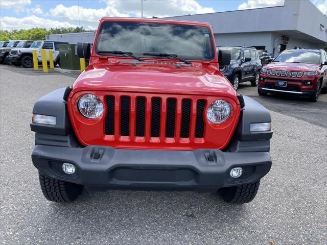 Used 2022 Firecracker Red Clearcoat Jeep Sport S image 9