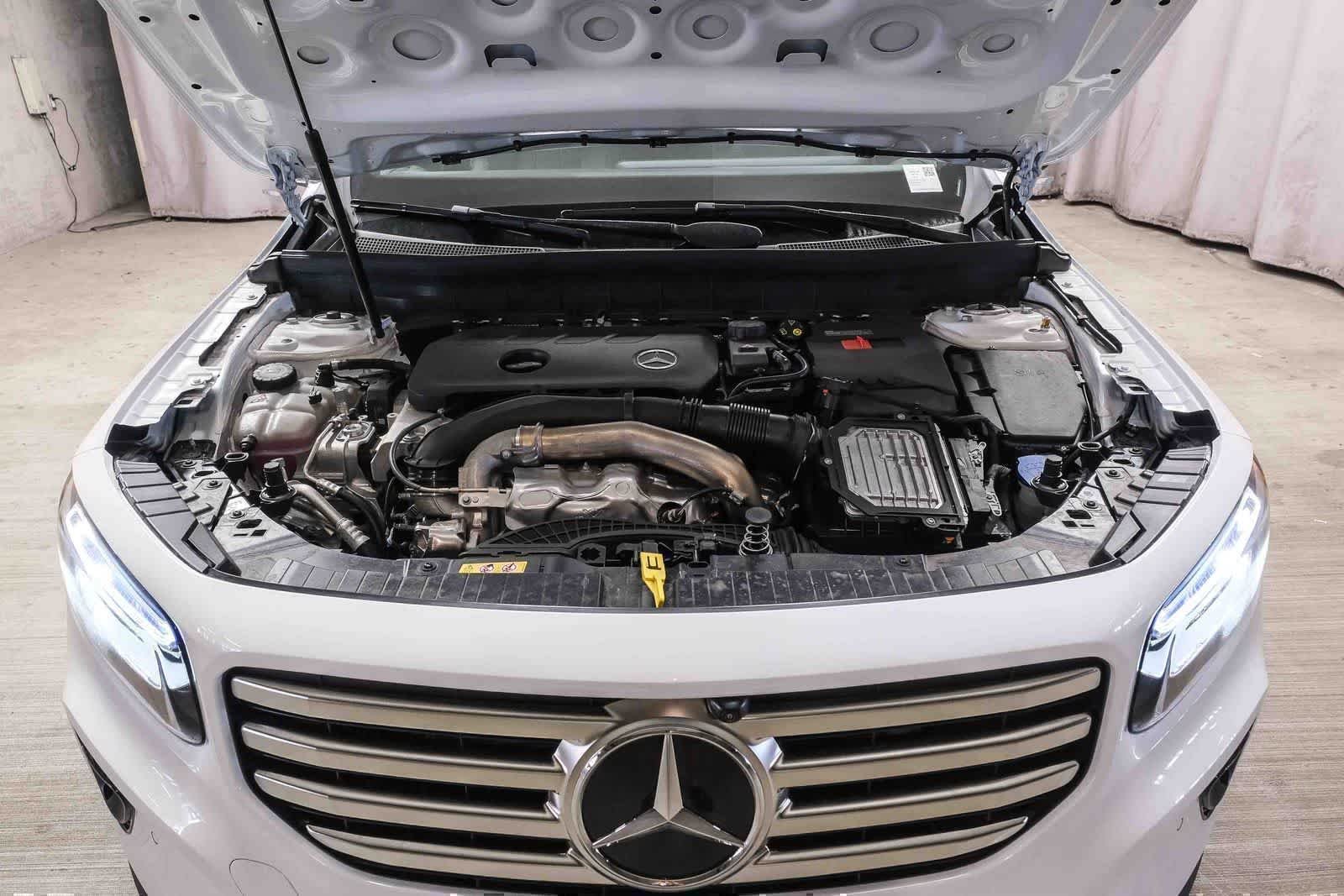 New 2026 Polar White Mercedes-Benz GLB 250 image 73