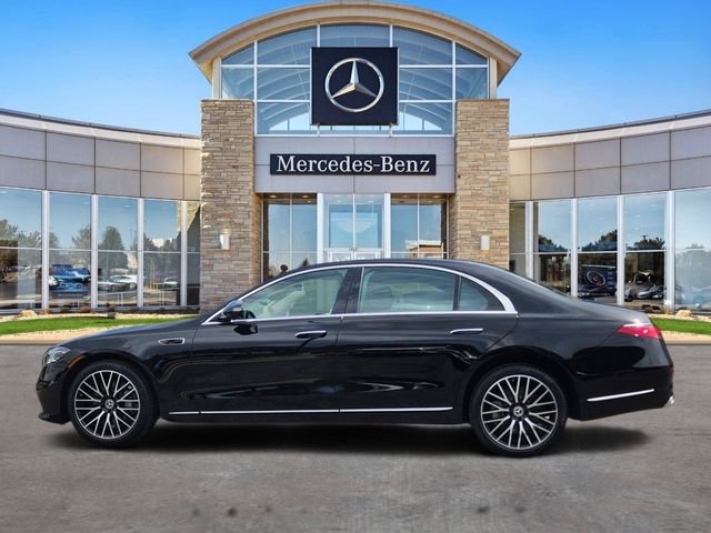 New 2027 Black Mercedes-Benz S 580 image 2