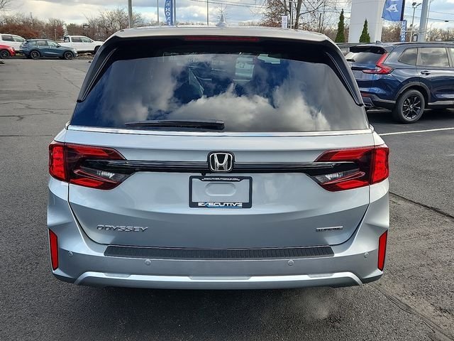 2026 Honda Odyssey Touring - Photo 5