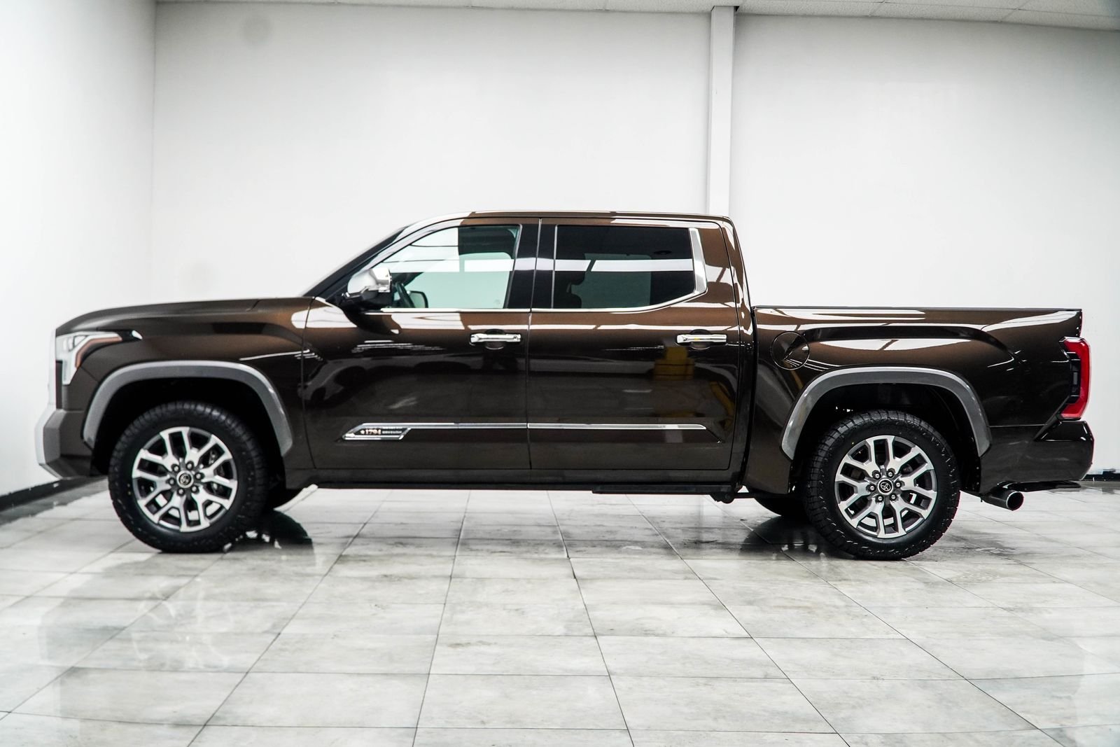 Used 2023 Brown Toyota 1794 image 10