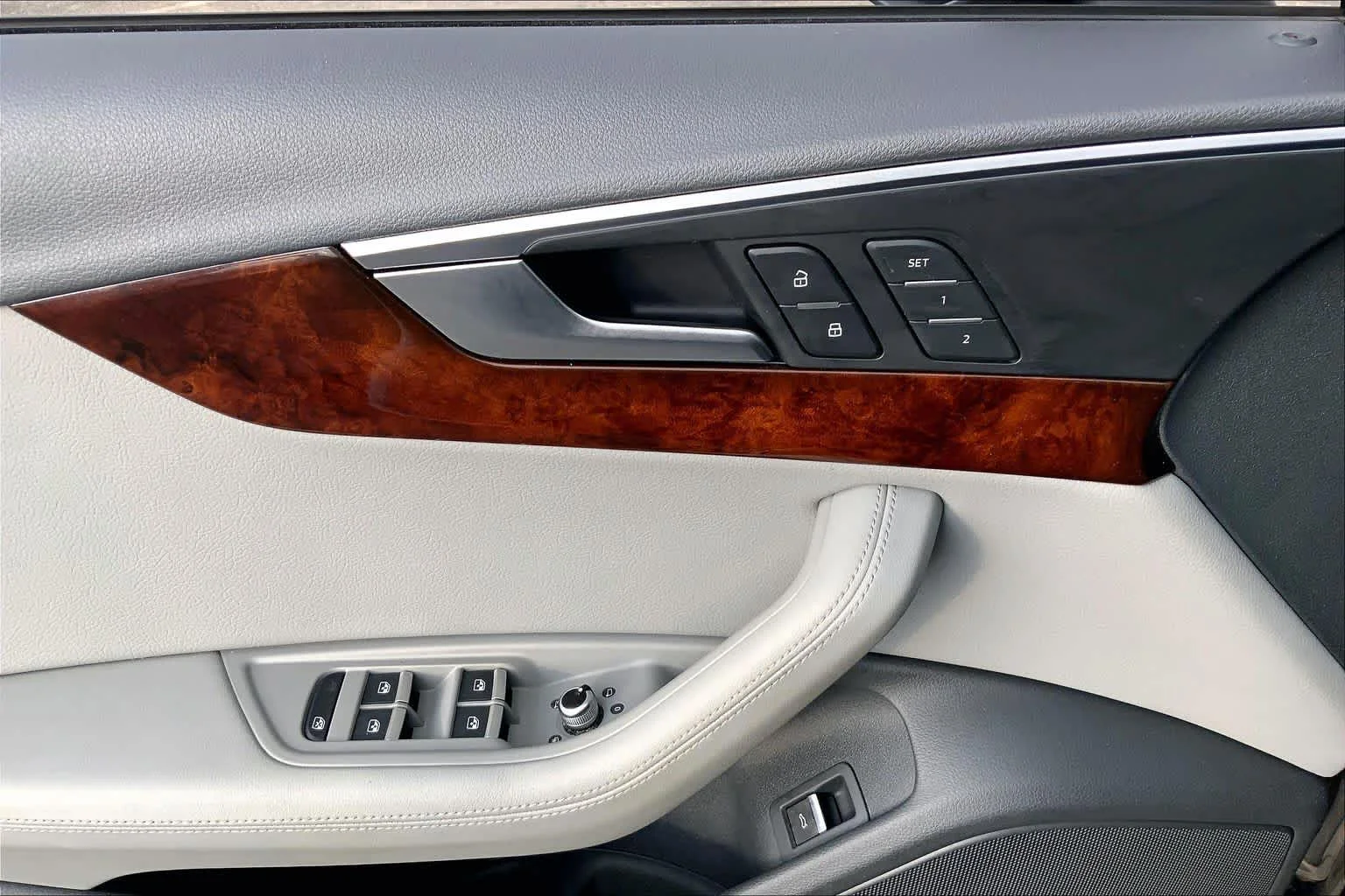 Used 2019 Manhattan Gray Metallic Audi Premium Plus image 35