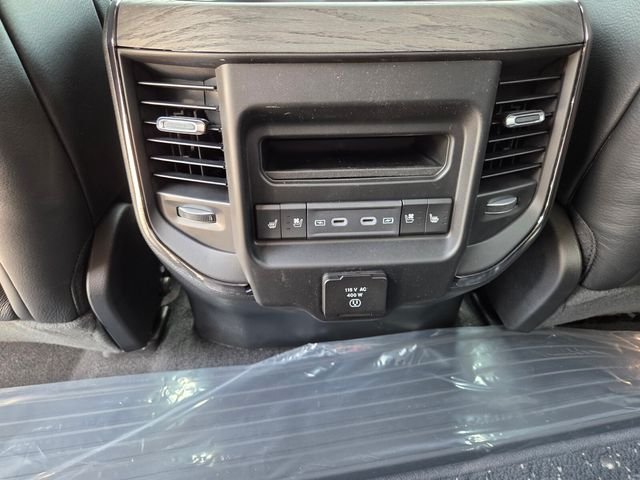 2026 RAM 1500 Limited - Photo 16