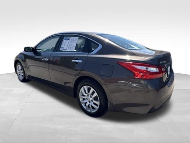 Used 2016 Gray Nissan 2.5 S image 5