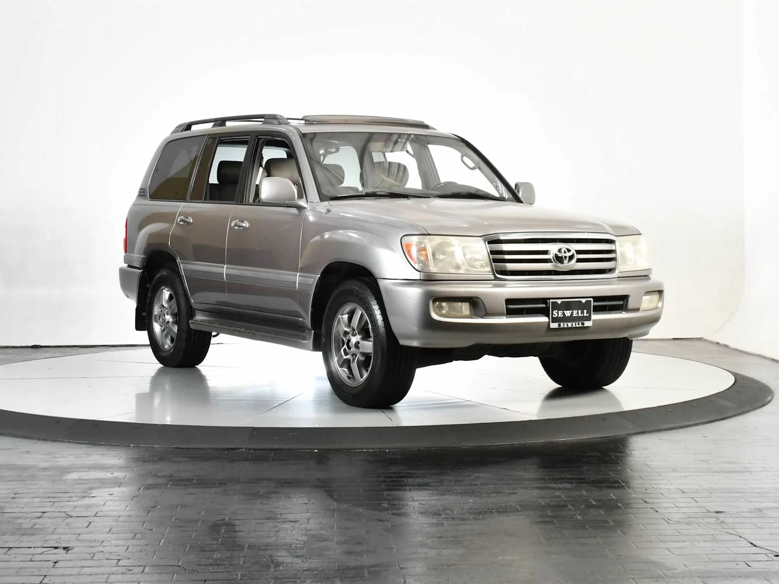 Used 2006 Thunder Cloud Metallic Toyota  image 8