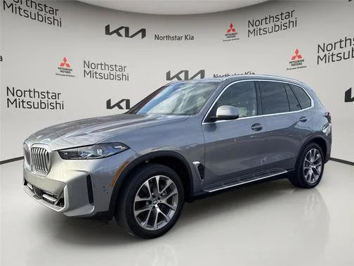 Used 2024 Gray BMW xDrive40i image 1