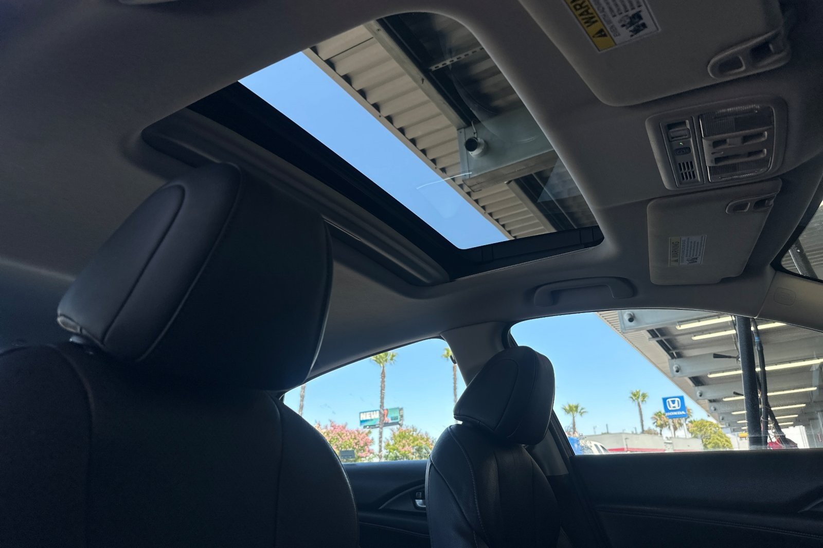 Used 2020 BLACK Honda Touring image 15