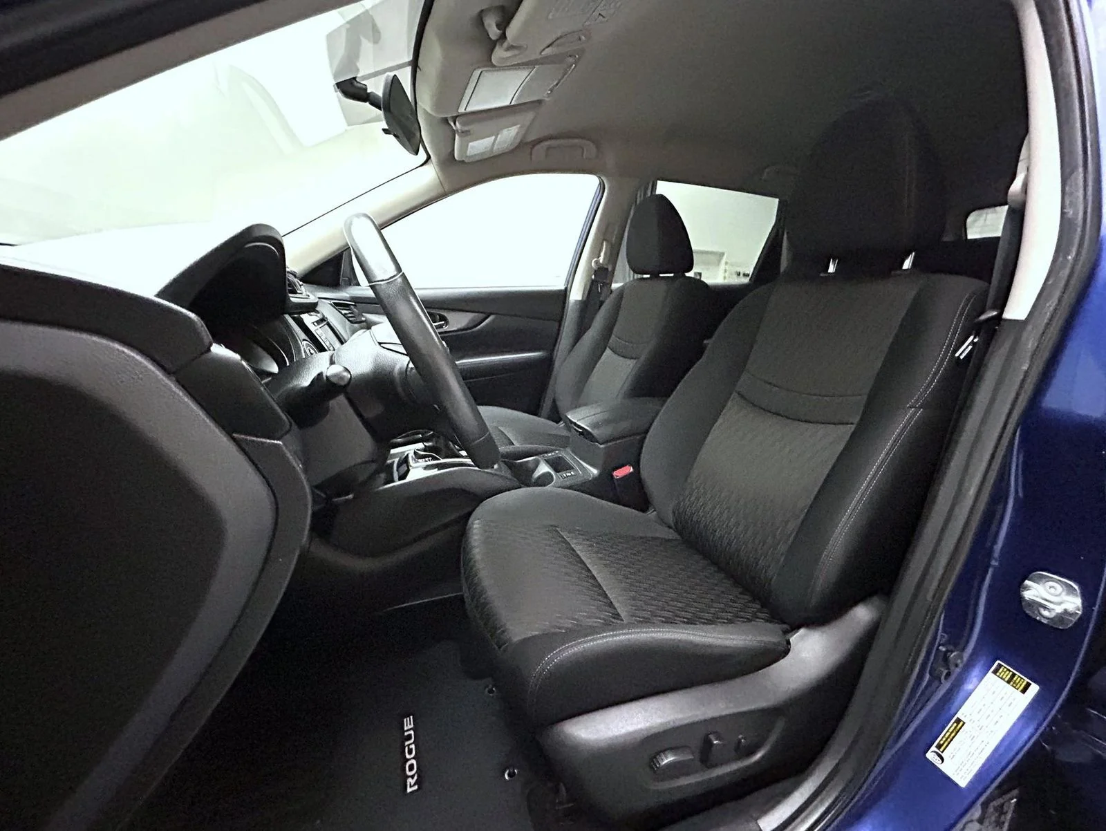 Used 2017 Blue Nissan SV image 10