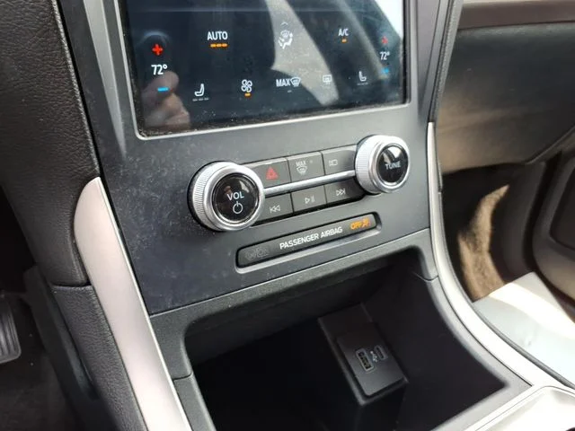 Used 2023 Black Ford SEL image 26
