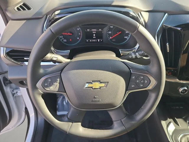 Used 2023 IRIDESCENT PEARL TRICOAT Chevrolet LT Cloth image 27