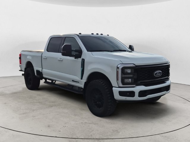 Used 2024 White Ford Lariat image 3
