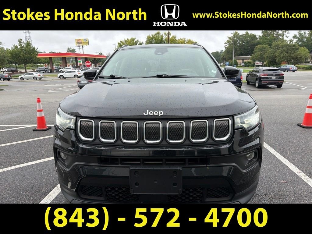 Used 2022 Black Jeep Latitude image 1