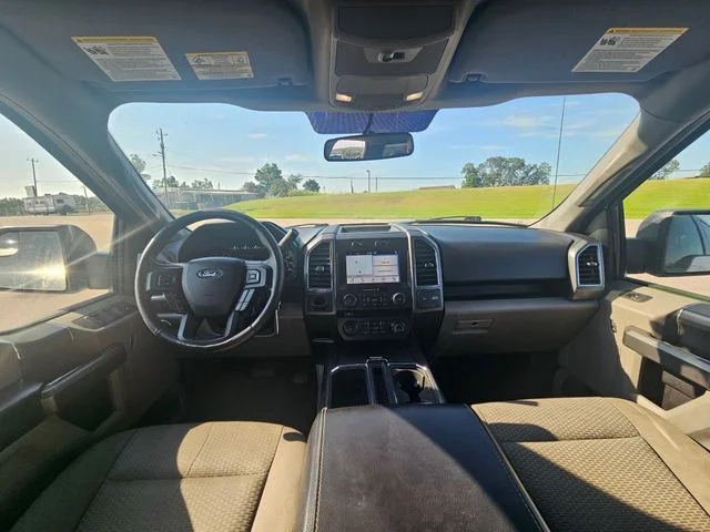 Used 2018 White Ford XLT image 12