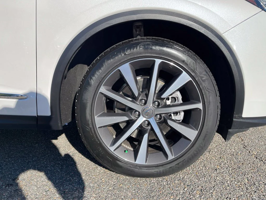 Used 2025 Platinum White Pearl Acura TECH image 23