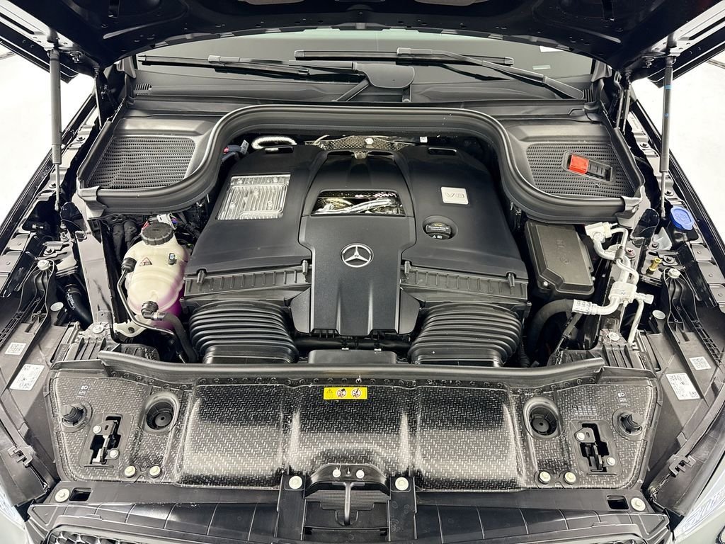 New 2026 Obsidian Black Metallic Mercedes-Benz GLE 580 image 31