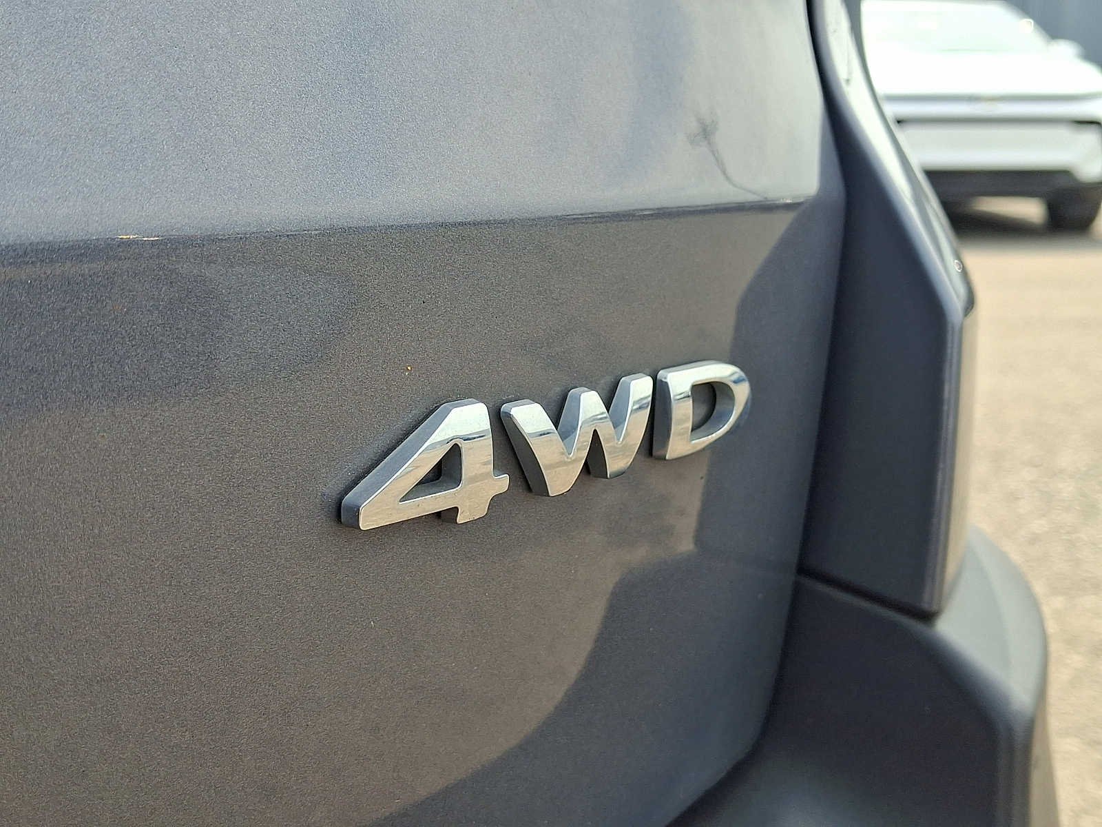 Used 2018 Smoke Ford Titanium image 30