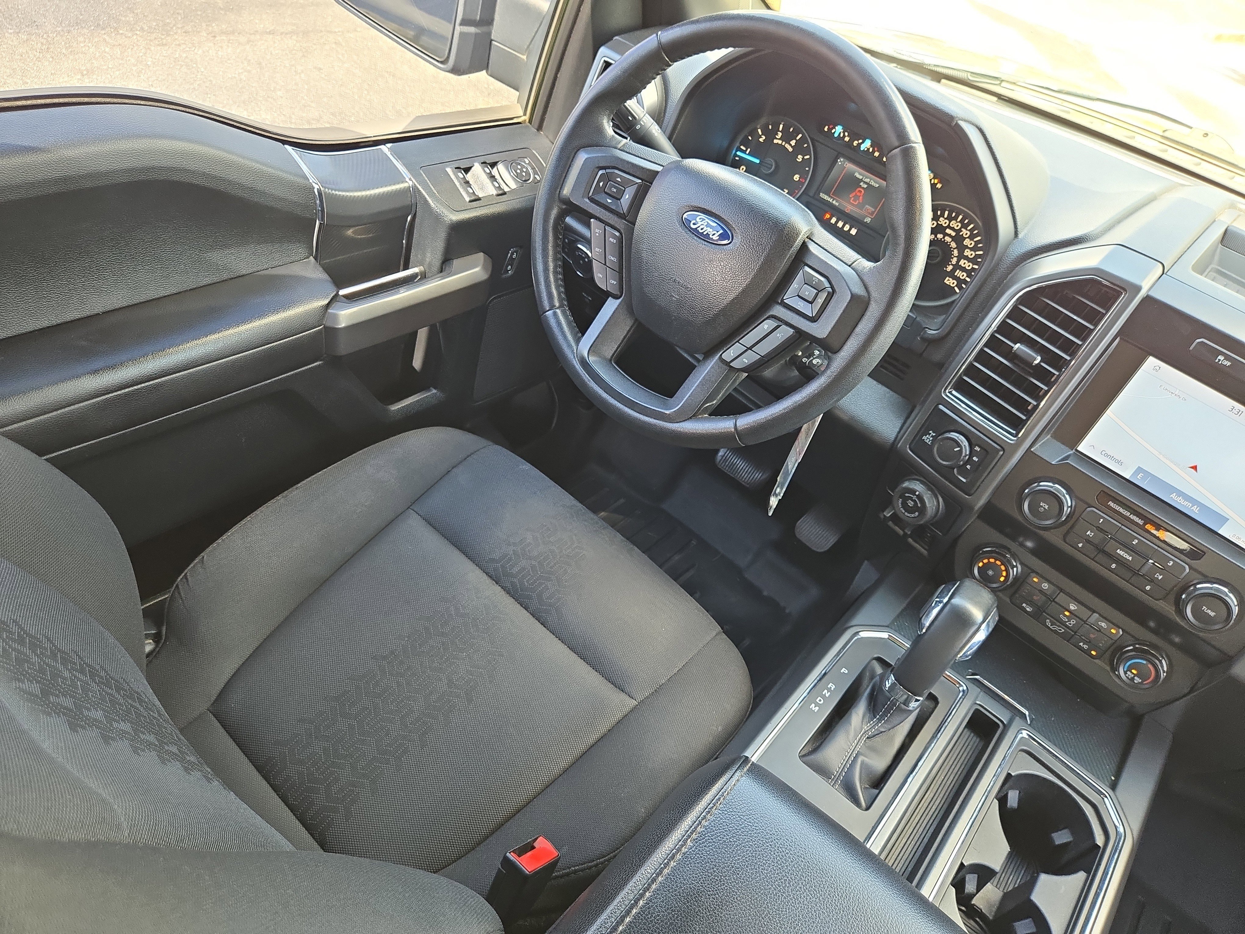 Used 2020 Gray Ford LARIAT image 15