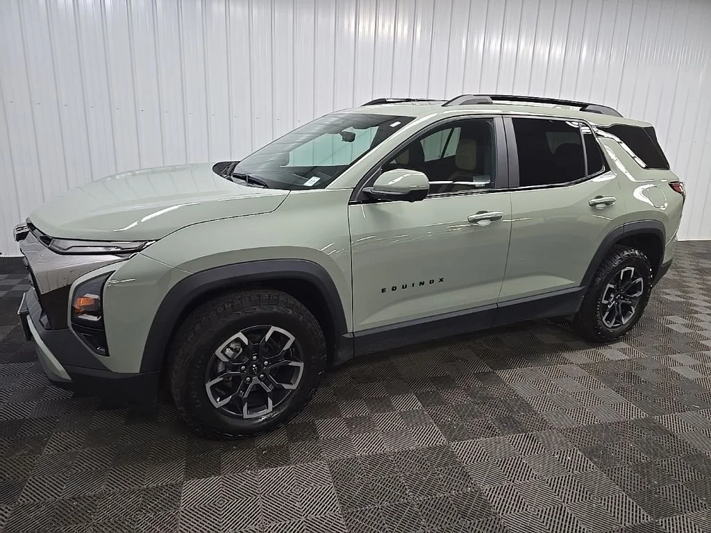 Used 2025 Green Chevrolet ACTIV image 6