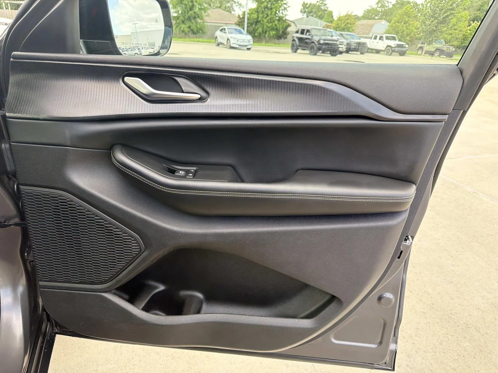 Used 2024 Gray Jeep Altitude X 4x2 image 14
