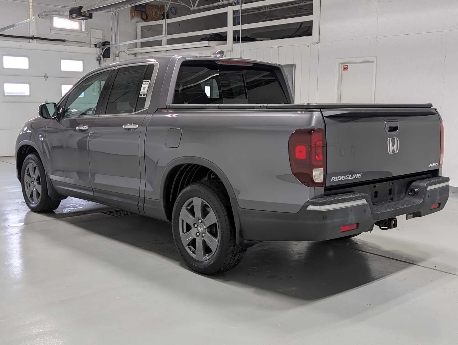 Used 2020 Modern Steel Metallic Honda RTL-E image 10