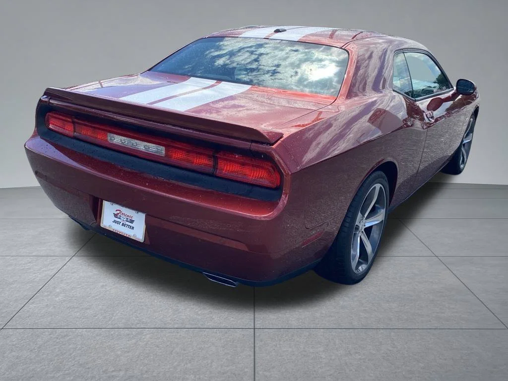 Used 2014 Red Dodge R/T image 8