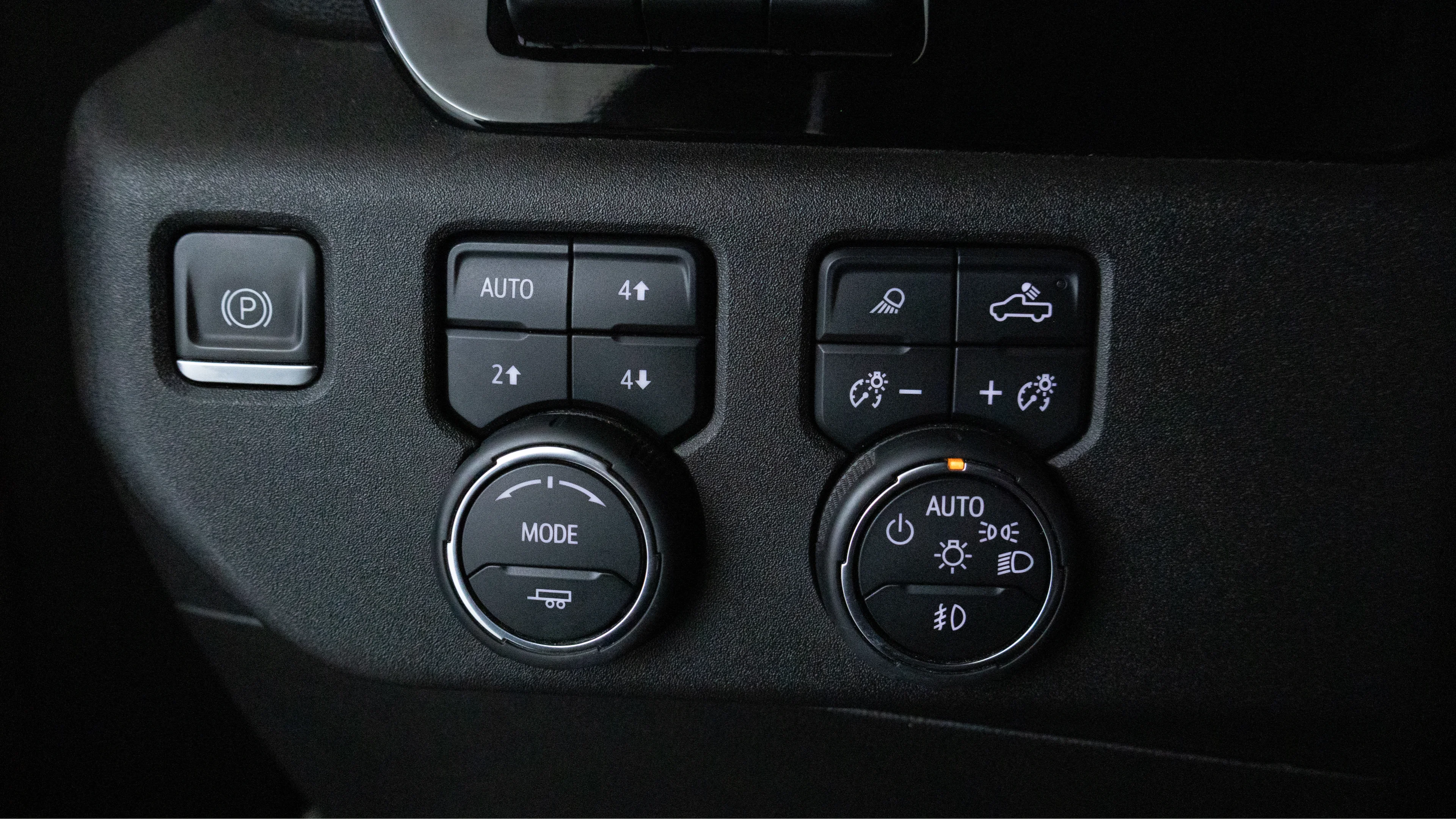 Used 2024 Black Chevrolet High Country image 22
