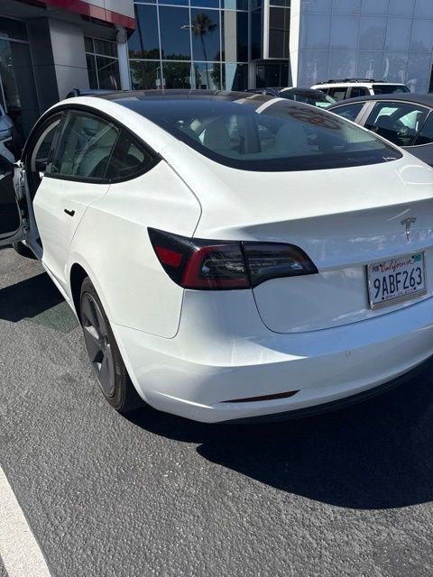 Used 2022 White Tesla Base image 5