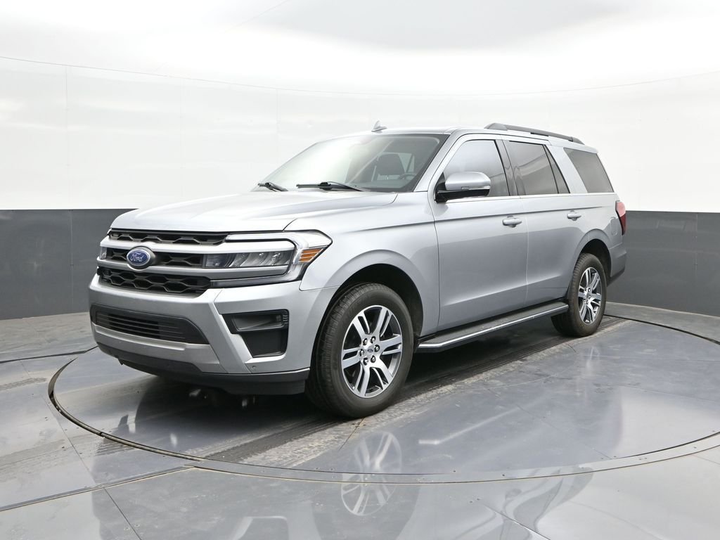 Used 2022 Silver Ford XLT image 1