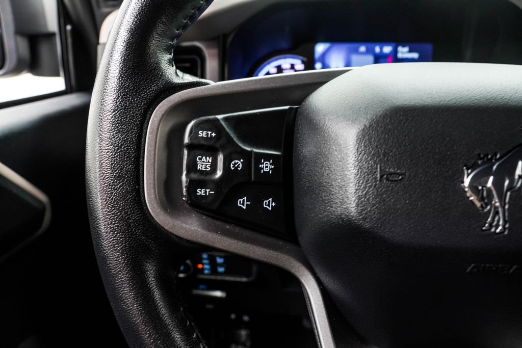 Used 2022 Gray Ford Wildtrak image 39