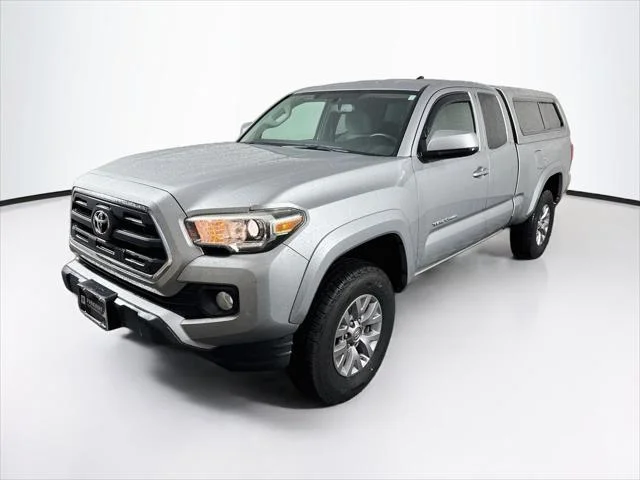 Certified Used 2017 SILVER ME Toyota  image 3