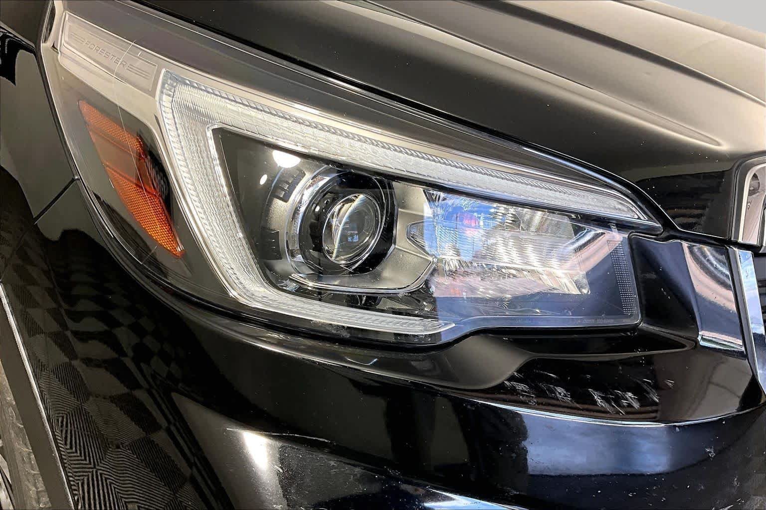 Used 2019 Crystal Black Silica Subaru Limited image 23