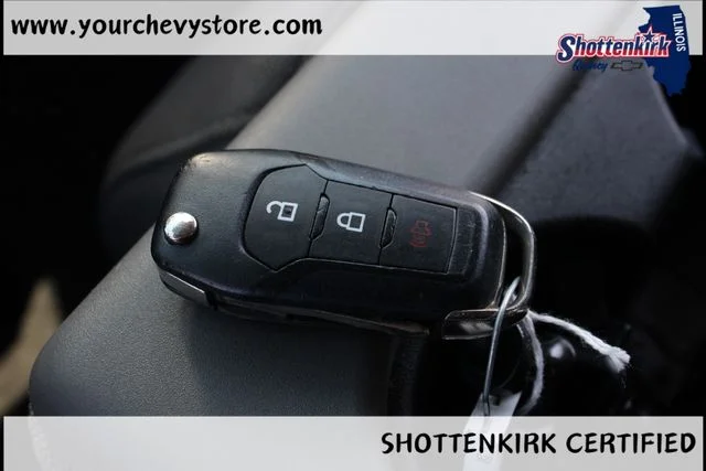 Used 2018 Silver Ford XLT image 33