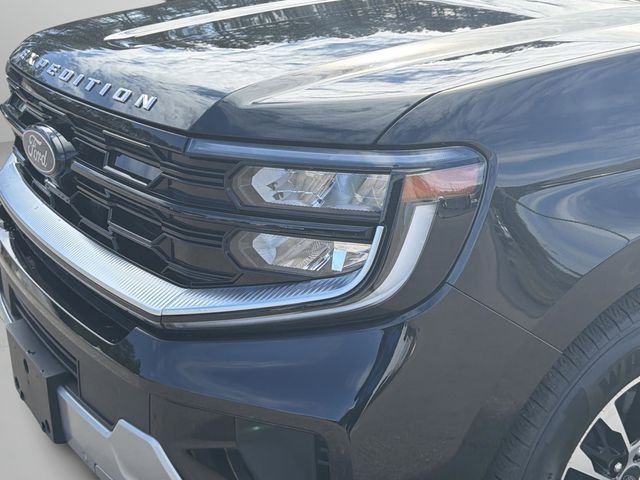 Used 2025 Black Ford Platinum image 22