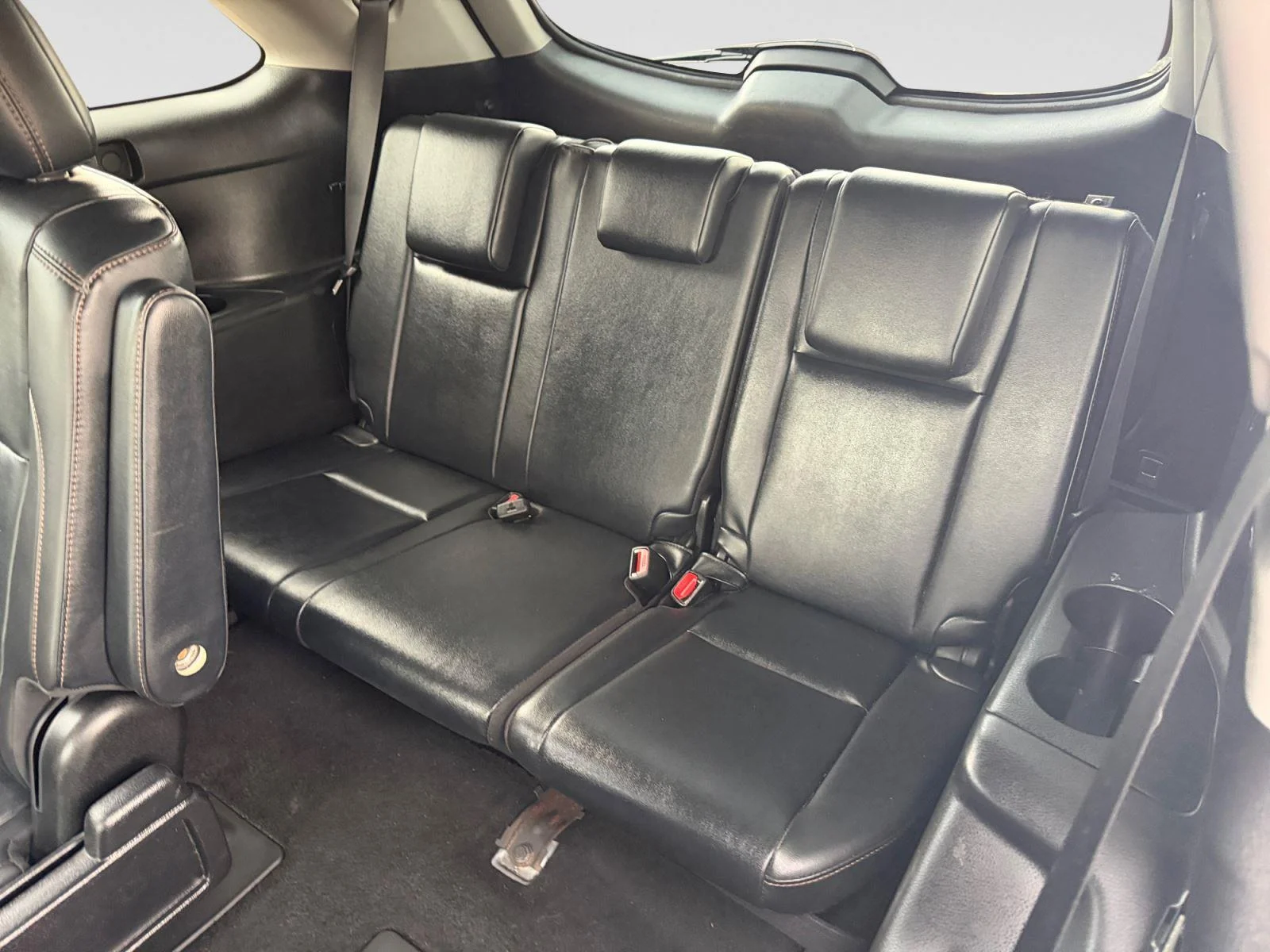Used 2019 Celestial Silver Metallic Toyota XLE image 43