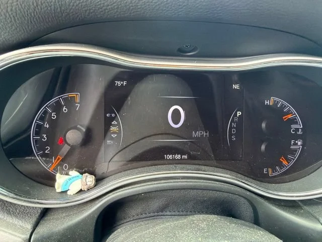 Used 2015  Jeep Altitude image 5