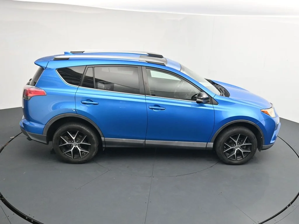 Used 2017 Blue Toyota SE image 16